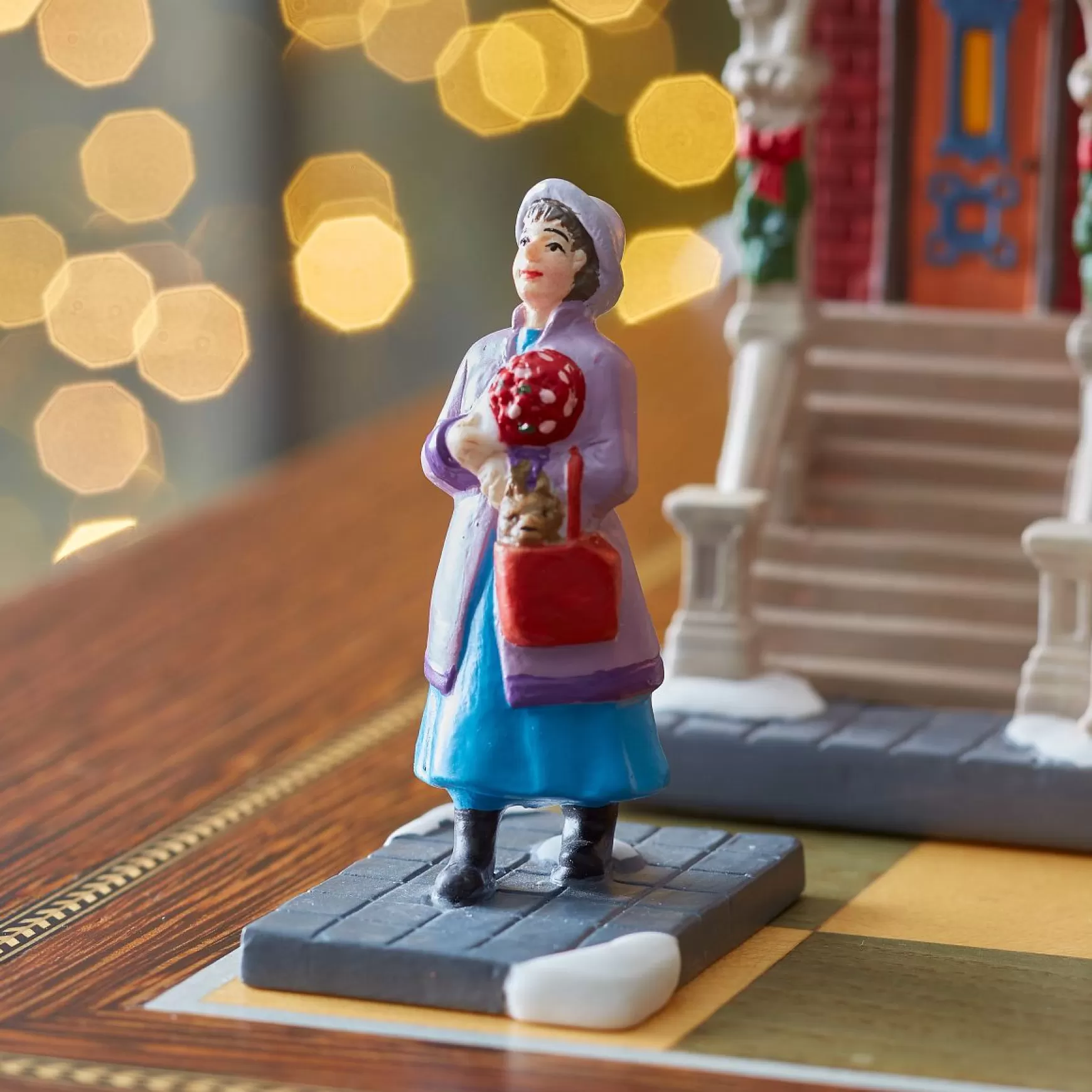 Department 56 A Woman's Best Friend< Christmas In The City Series