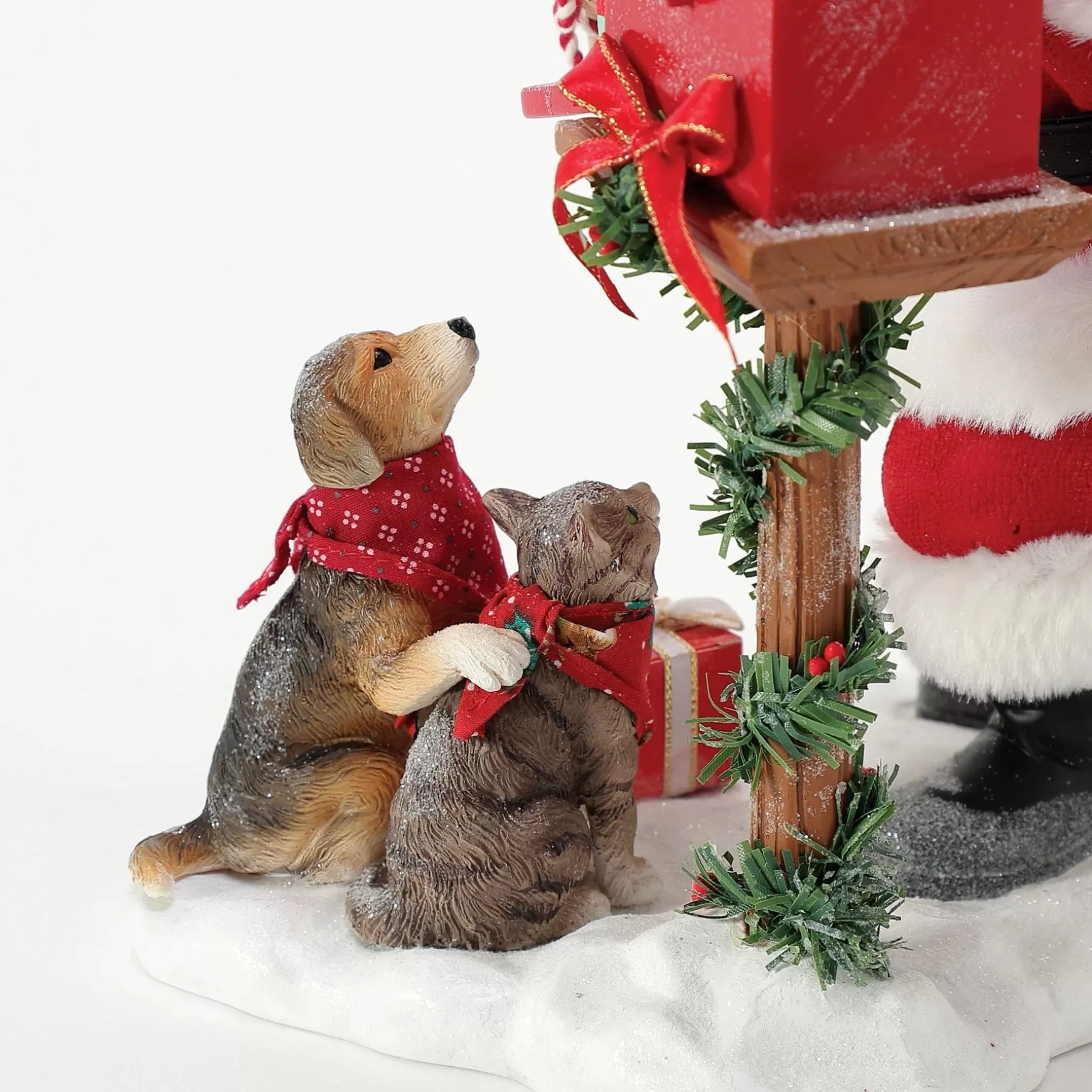 Department 56 Mail Treats< Santa & His Pets