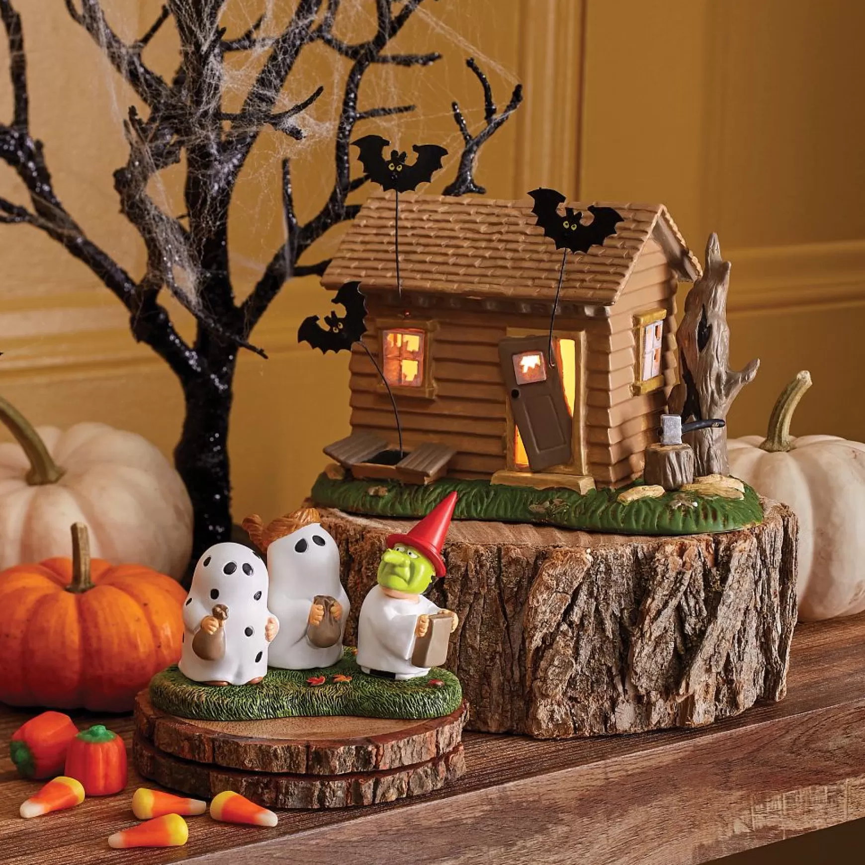 Department 56 Peanuts Haunted House< Peanuts® Village